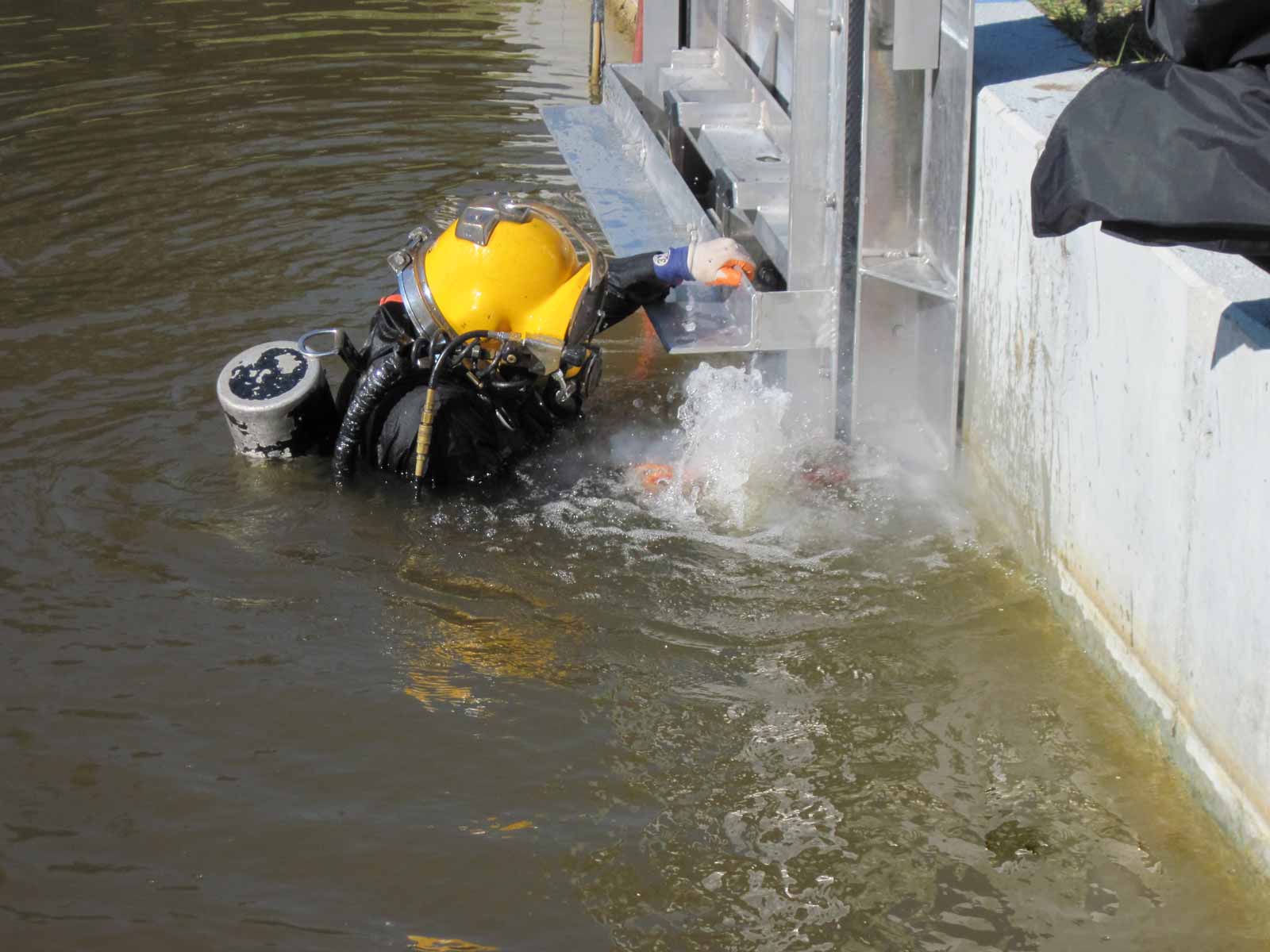 Flood Gate Installation